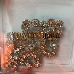 Bridal/bridesmaid sash broach, slides onto any sash.